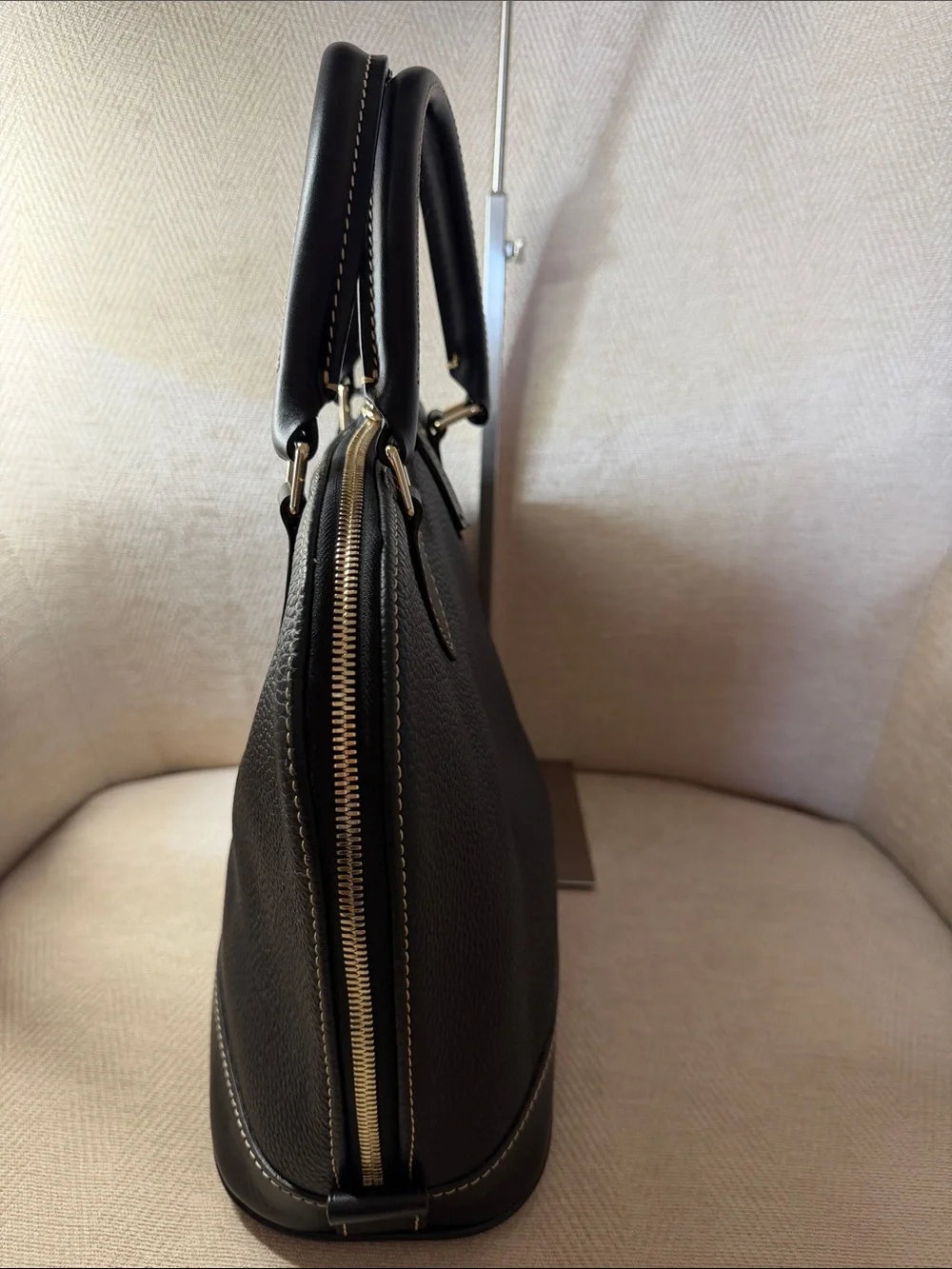 Dooney & Bourke Black Pebbled Leather Dome Satchel with Gold Hardware NWOT